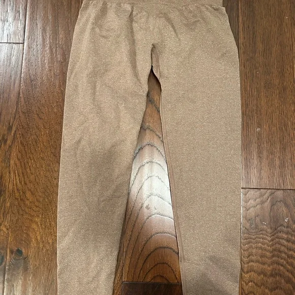 NVGTN Mocha Leggings - Picture 3 of 5